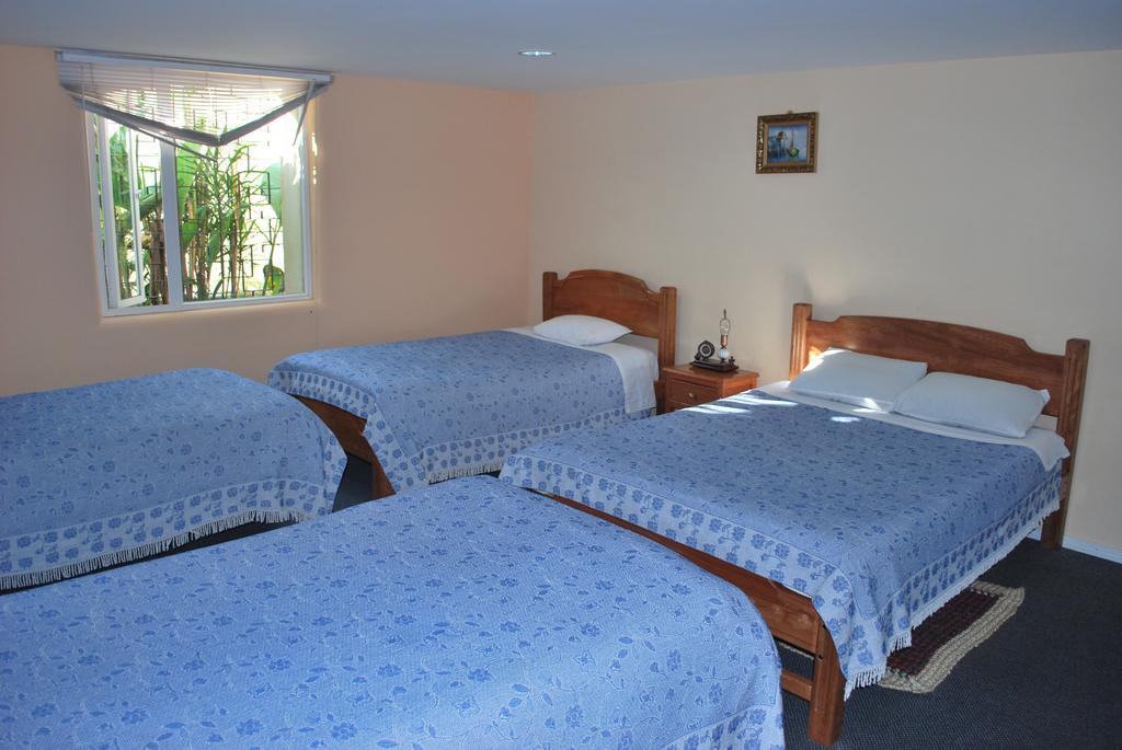 Travellers Inn Quito Bagian luar foto