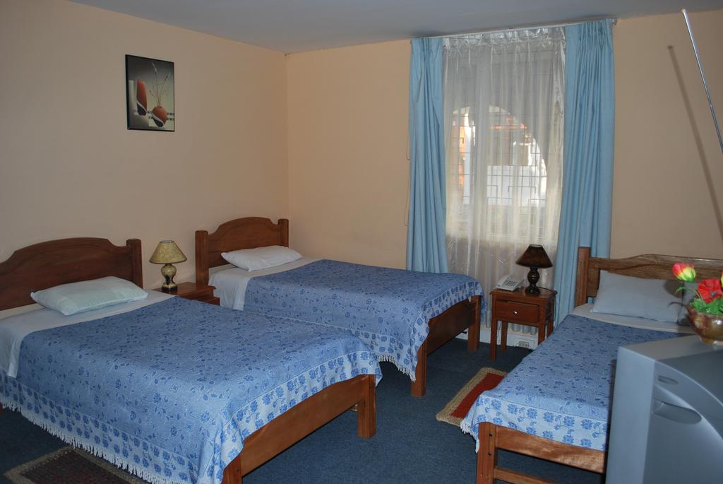 Travellers Inn Quito Bagian luar foto