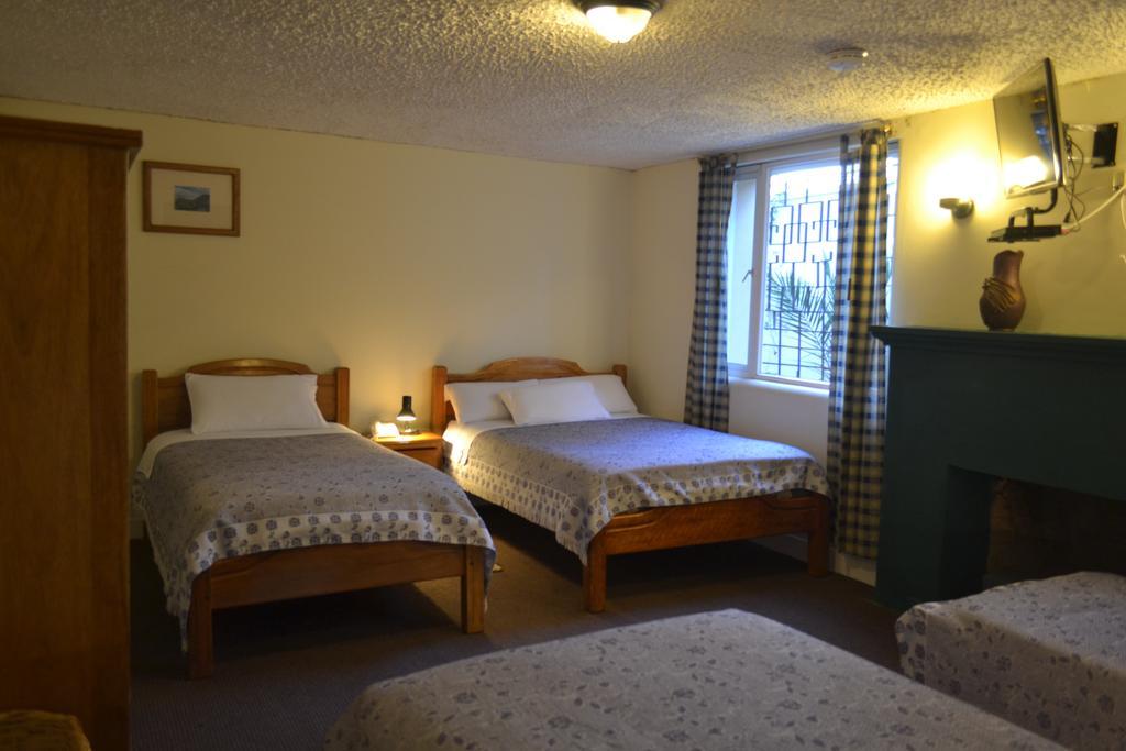 Travellers Inn Quito Bagian luar foto