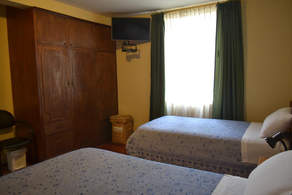 Travellers Inn Quito Bagian luar foto