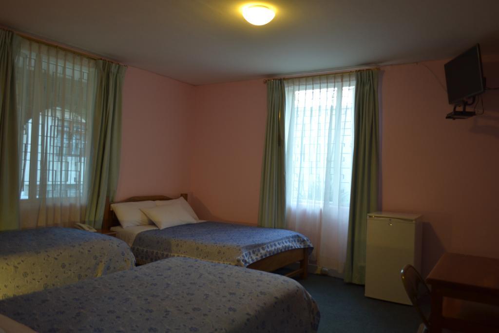 Travellers Inn Quito Bagian luar foto