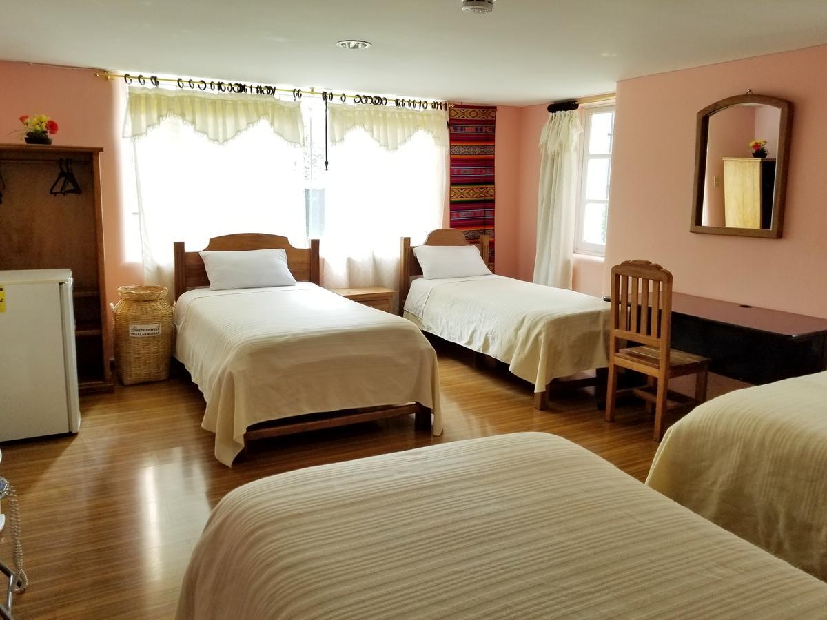Travellers Inn Quito Bagian luar foto