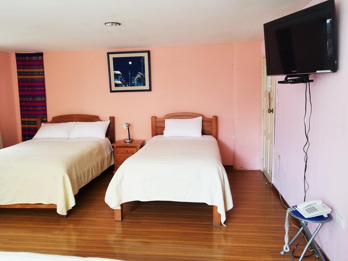Travellers Inn Quito Bagian luar foto