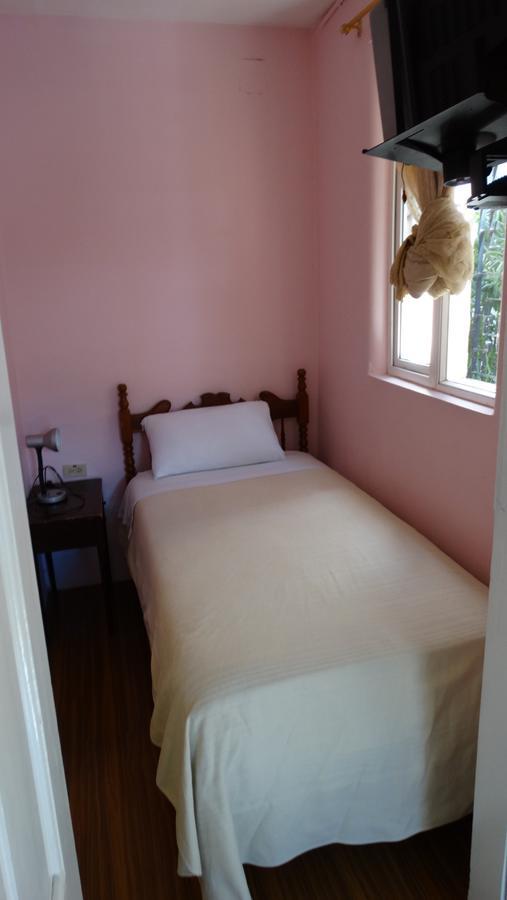 Travellers Inn Quito Bagian luar foto