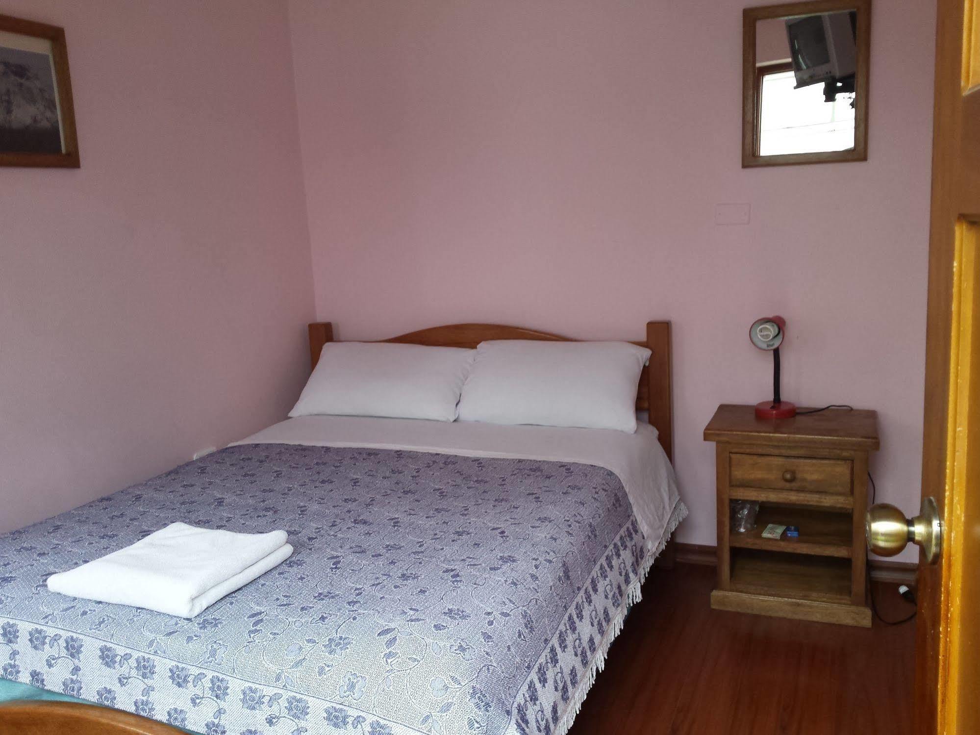 Travellers Inn Quito Bagian luar foto