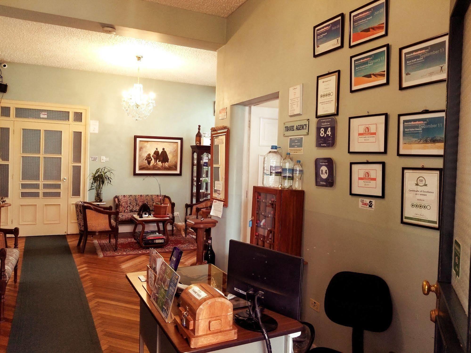 Travellers Inn Quito Bagian luar foto