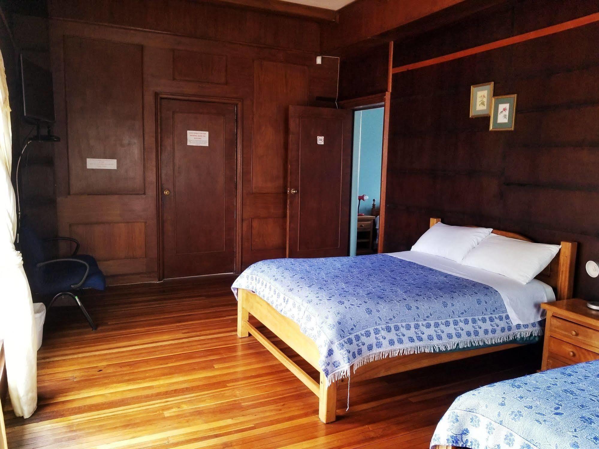 Travellers Inn Quito Bagian luar foto