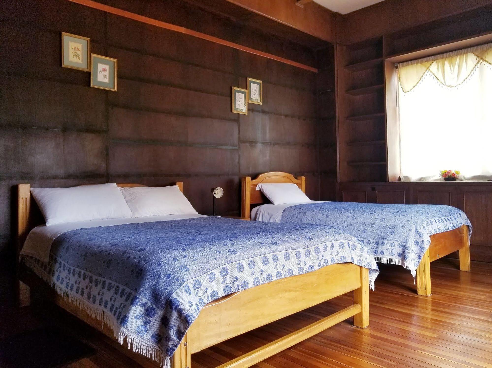 Travellers Inn Quito Bagian luar foto