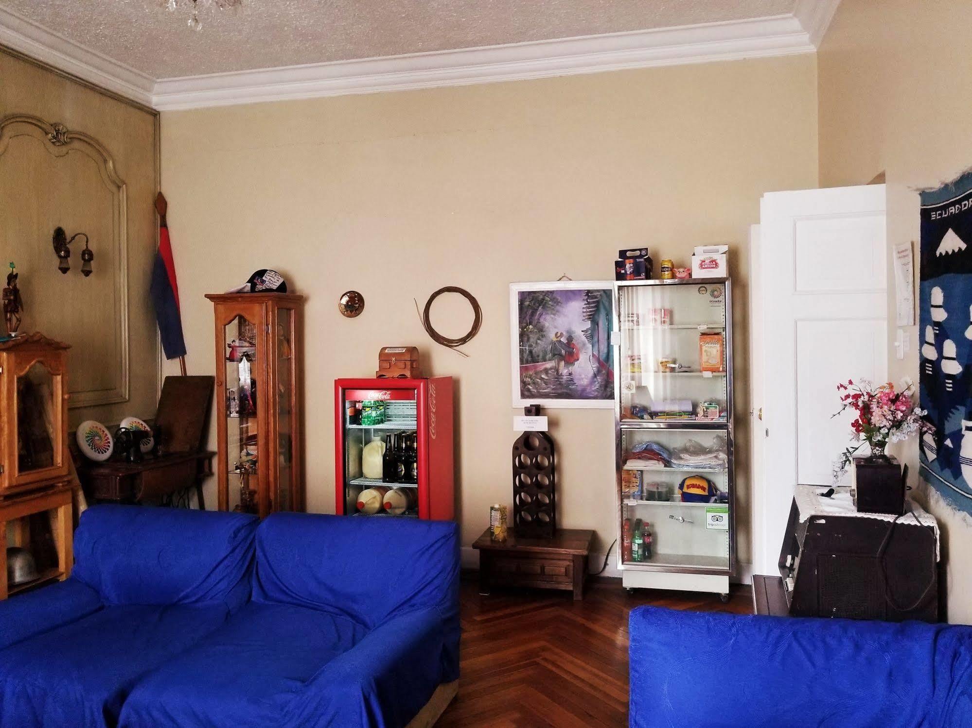 Travellers Inn Quito Bagian luar foto